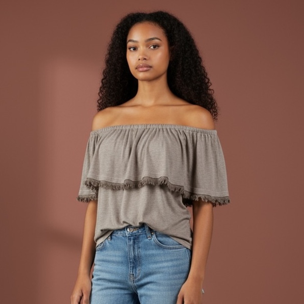 Splendid off shoulder top